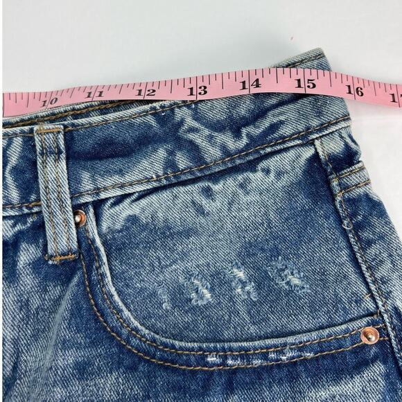 NWT Wild Fable Women's Super-High Rise Cut Off Jeans Shorts Medium Wash Size‎ 10 - Picture 9 of 11